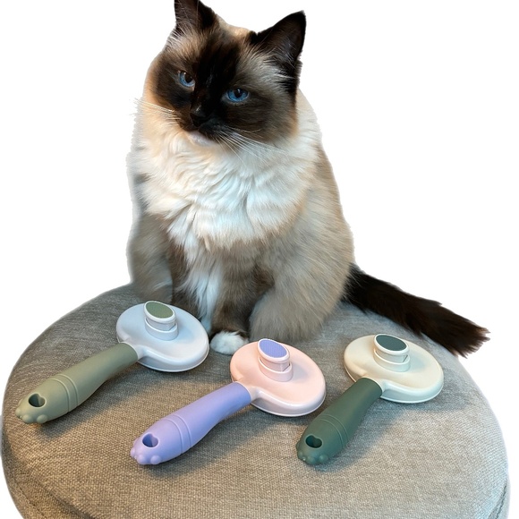 sage pet brush self cleaning on cat or dog - Picture 3 of 3